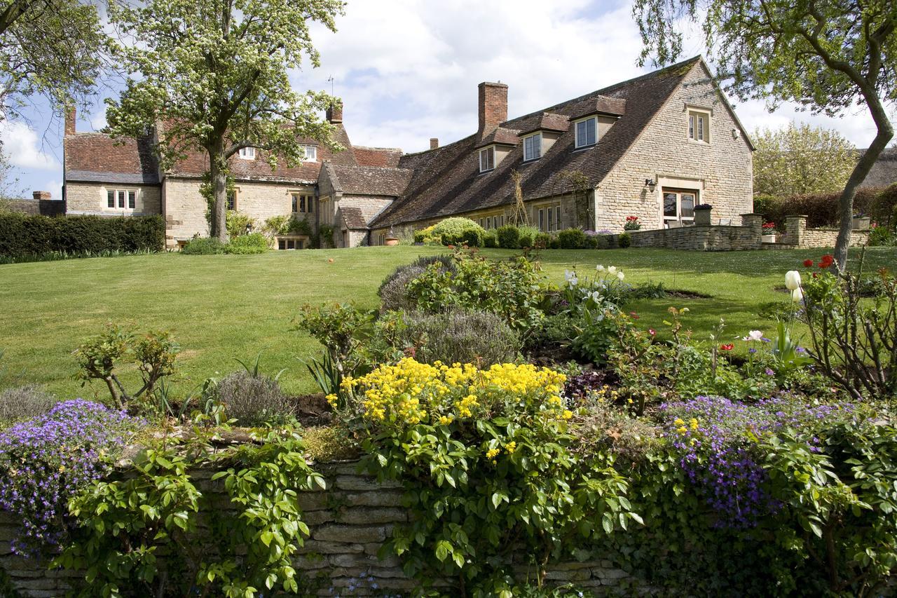 The Old Manor House Bed & Breakfast Halford  Eksteriør bilde