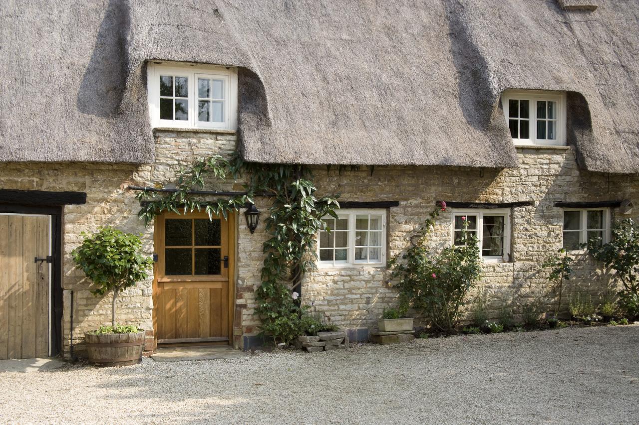 The Old Manor House Bed & Breakfast Halford  Eksteriør bilde